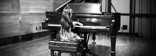 girl performing piano in hacienda heights recital